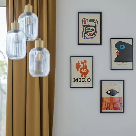 Апартаменты Spacious One Bedroom For 2 People In By Renters Варшава