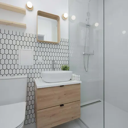 Spacious One Bedroom For 2 People In By Renters Appartamento Varsavia