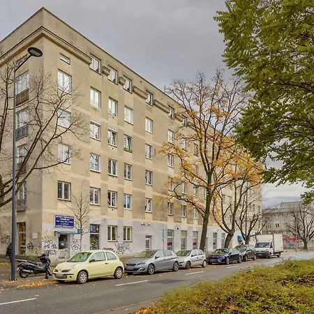 Spacious One Bedroom For 2 People In By Renters Appartamento